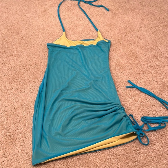 Halter neck Dress - Picture 1 of 2